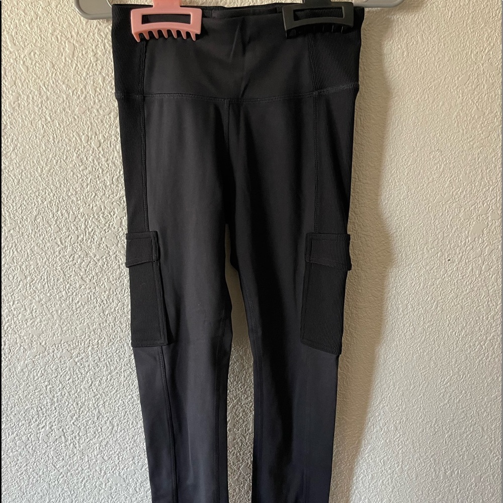 Athletic leggings